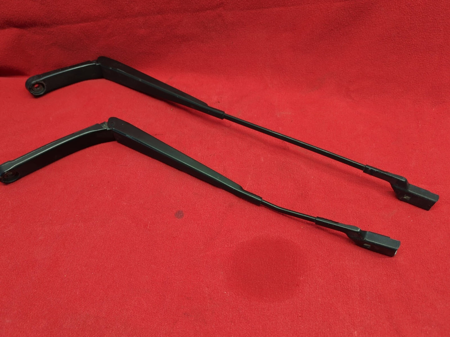 2006 2007 2008 2009 2010 Volkswagen VW Passat Windshield Wiper Arm SET Black