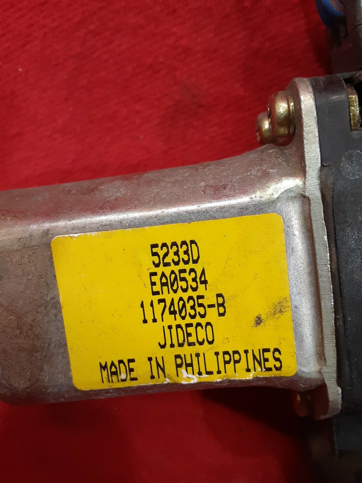 2004 - 2008 Nissan Maxima Rear Right Passenger Window Motor 827307Y000
