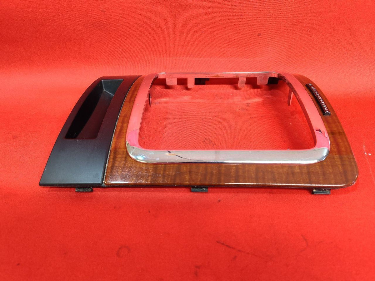 2005-2007 Jeep Grand Cherokee A/T 4WD Shifter Bezel Prem Woodgrain Quadra Drive