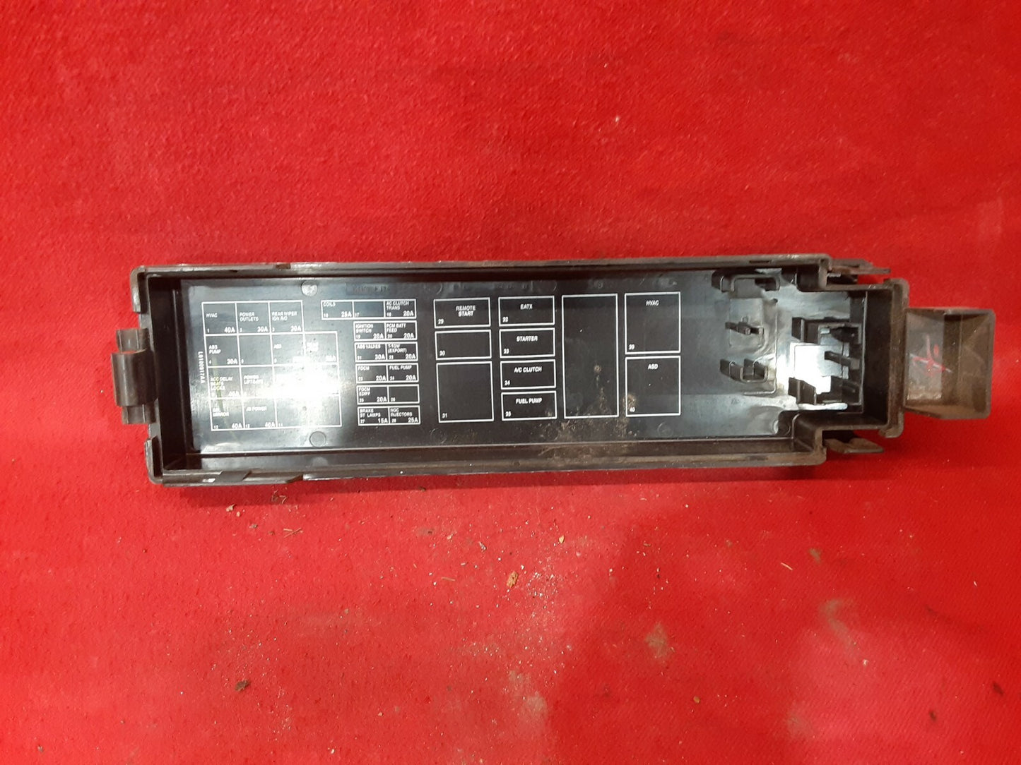 2007 Jeep Grand Cherokee / Commander Relay Junction Fuse Box COVER ONLY