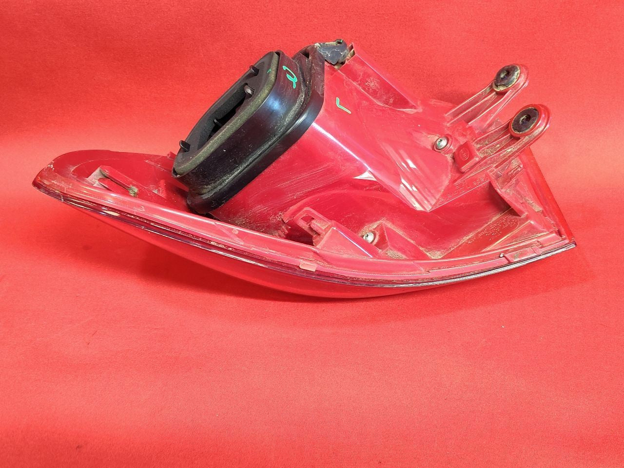 2012-2018 VW Volkswagen Tiguan LEFT DRIVER Outer Quarter Tail Light Lamp