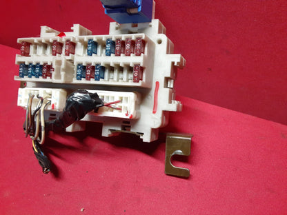 2002 - 2004 Nissan Altima Interior Fuse Box Relay Junction Block 24350-8J01A