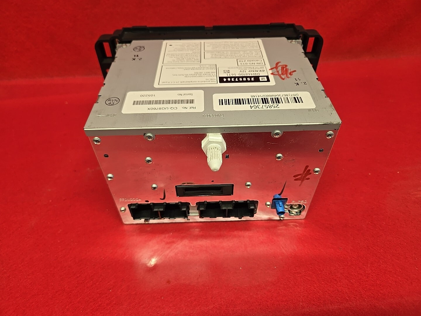 08 09 GM Chevrolet Tahoe Hybrid Navigation/CD / Radio / AM /FM Receiver