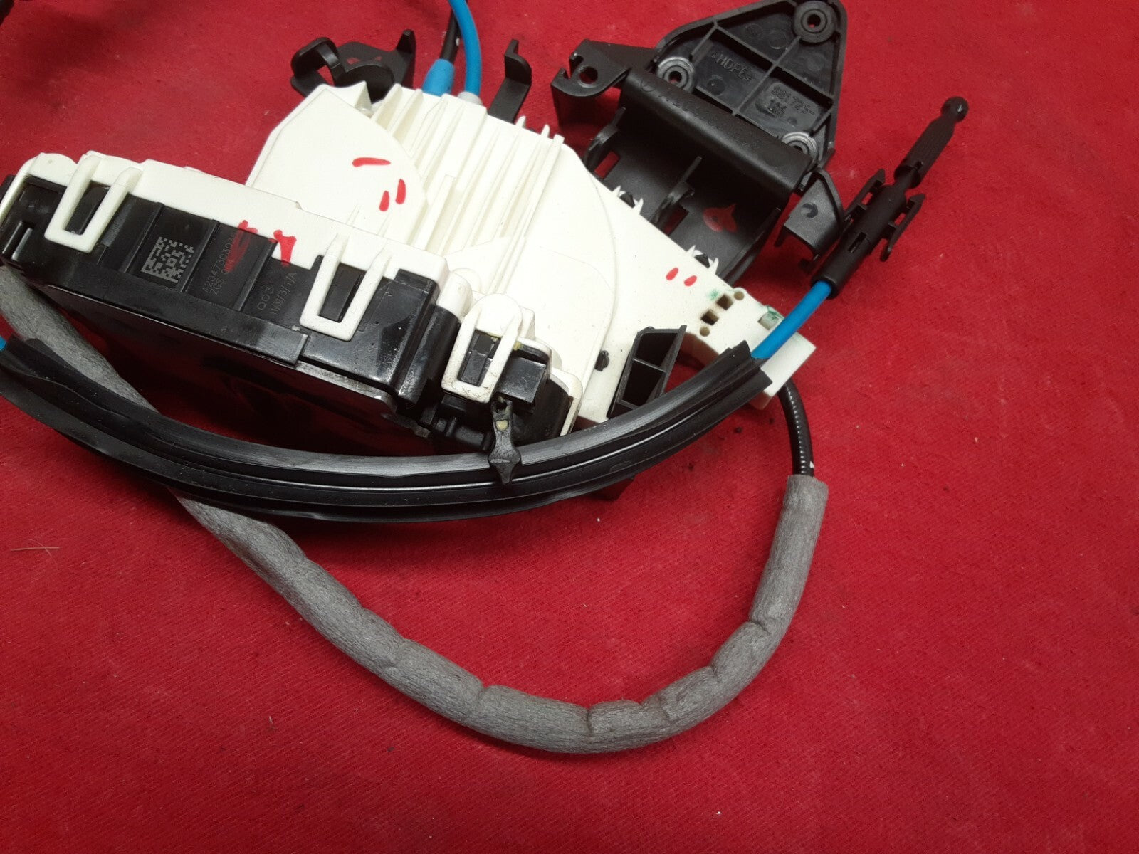2008 - 2014 Mercedes C250 C300 C350 RIGHT PASSENGER REAR Door Lock Actuator