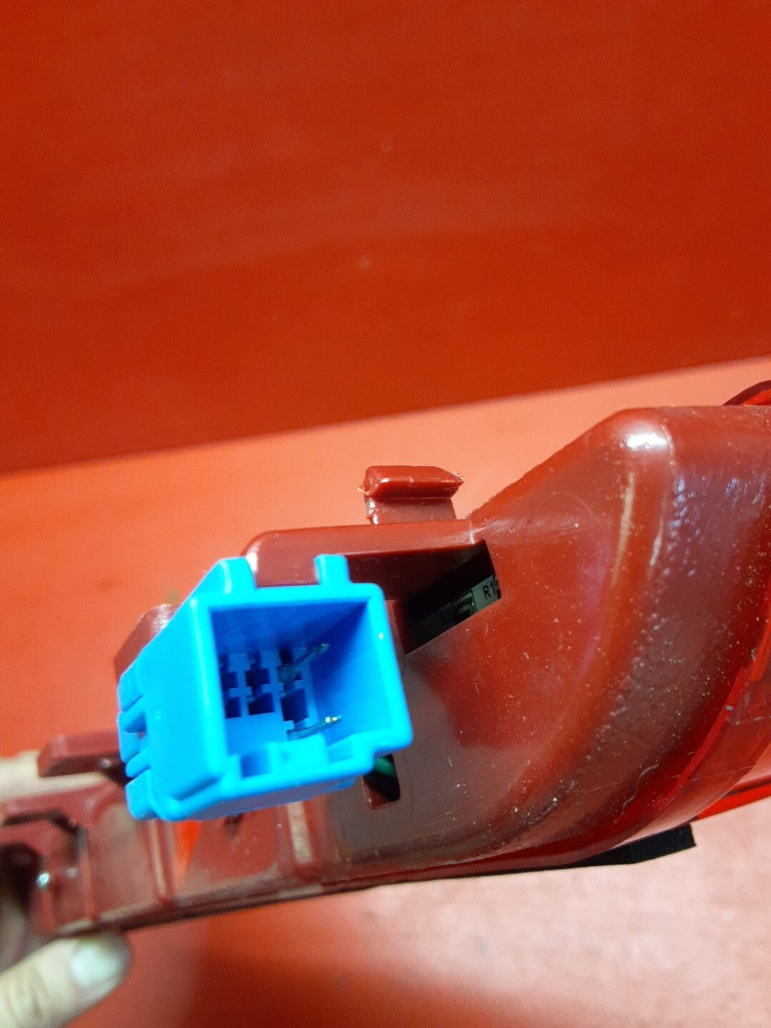 2011 2012 2013 Kia Sportage Center High Third Mount Brake Light 92700-3W100