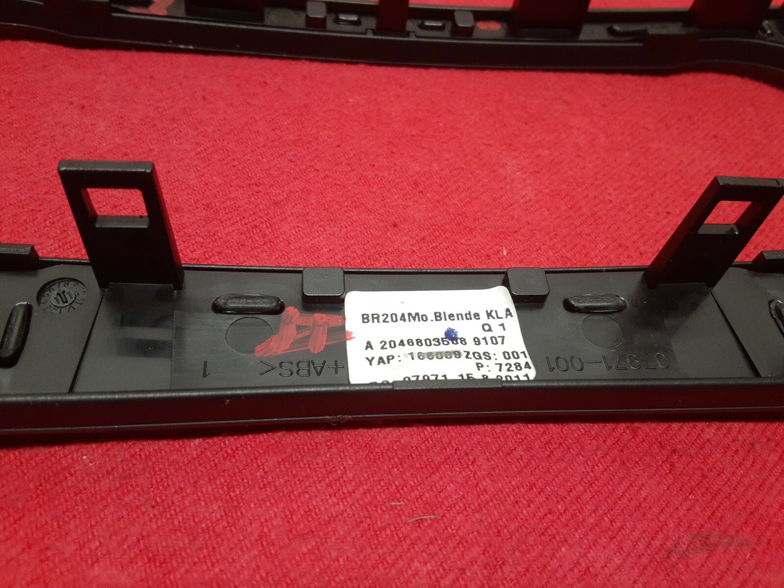 2012 - 2014 Mercedes C-Class Dash Climate A/C Heat Defrost Control BEZEL Black