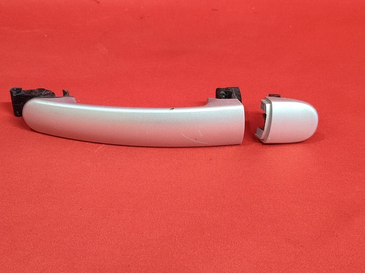 2009-2018 Volkswagen REAR Right -or- Left Door Handle w/ Cap LA7WL Reflex Silver