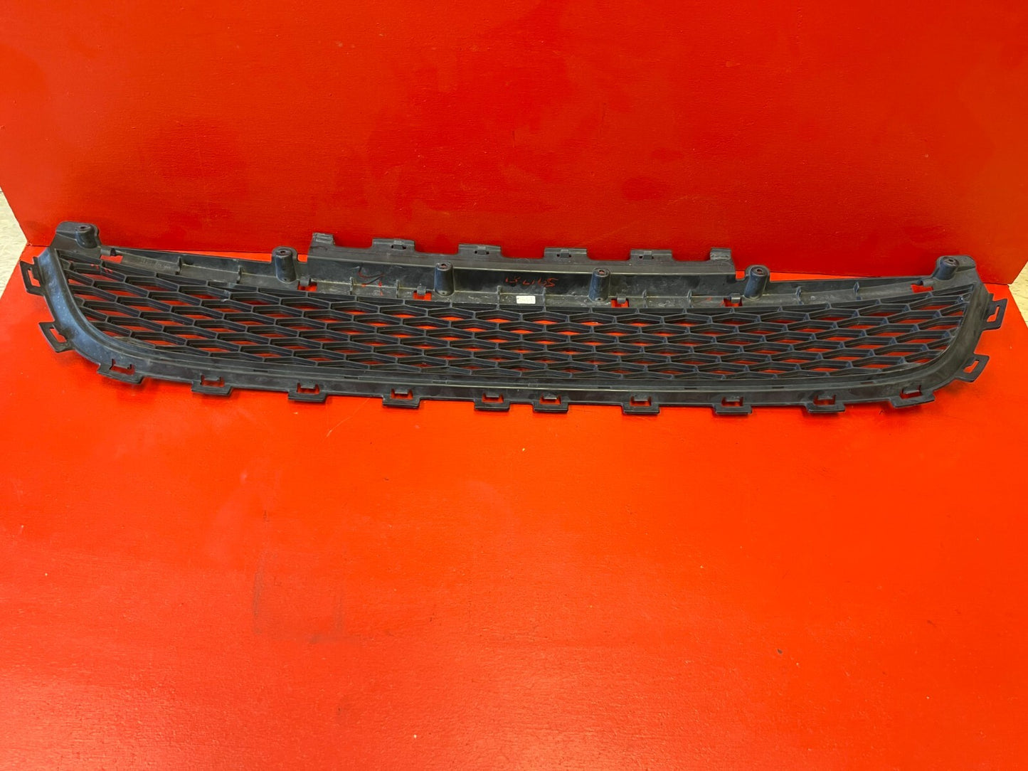 2016 Land Rover Discovery Sport FRONT LOWER Bumper Grille FK72-17K945-A