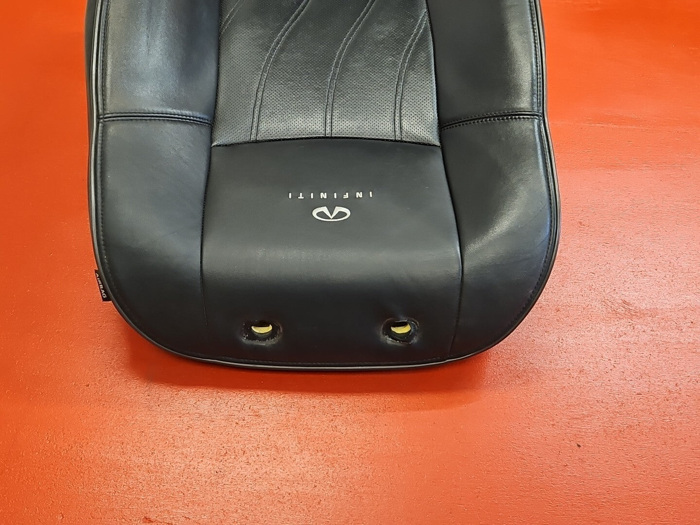 2013 - 2020 Infiniti QX60 / JX35 Pathfinder - Driver Front Seat Cushion Black