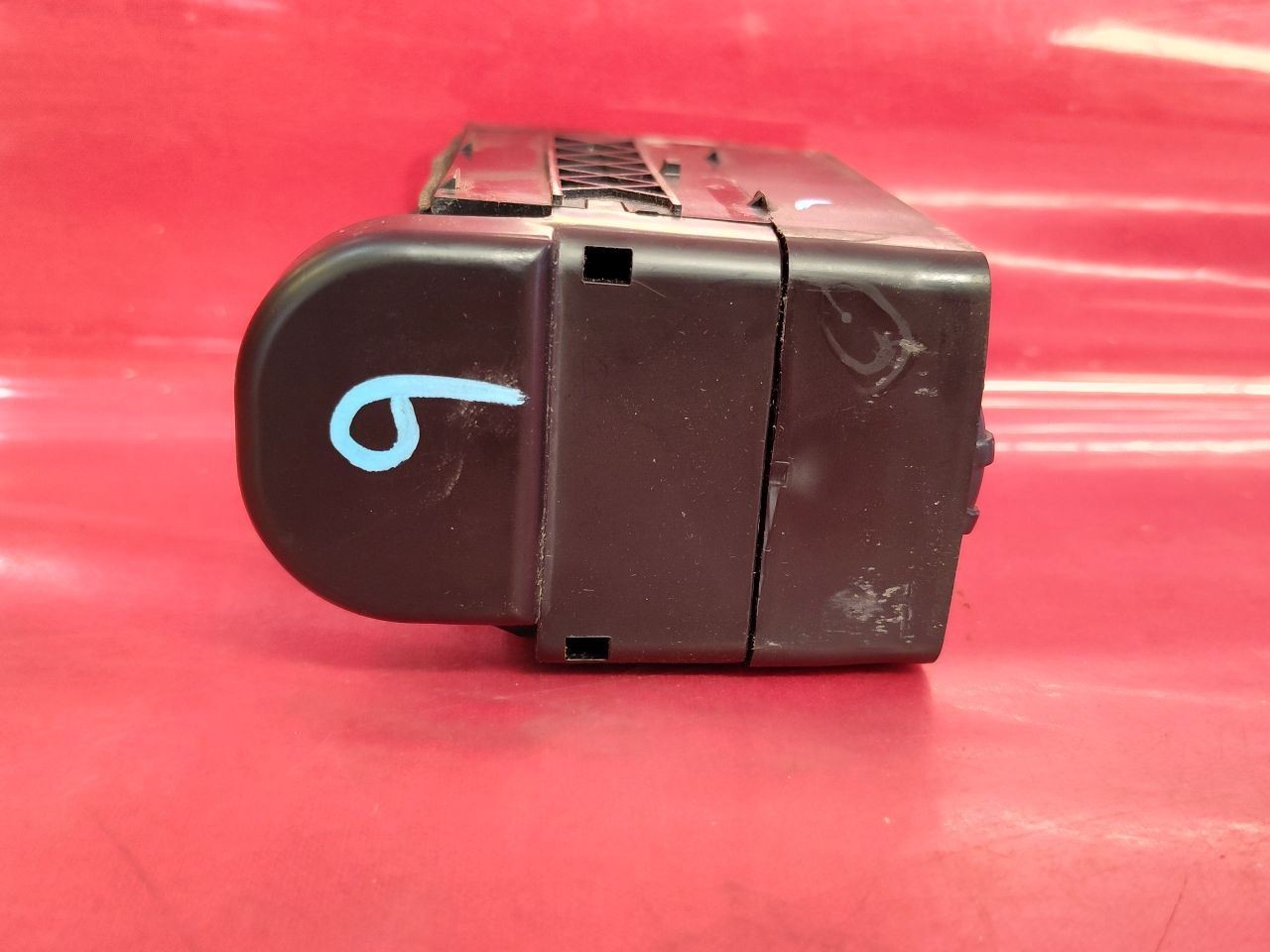 1995-1999 Oldsmobile Aurora FRONT RIGHT PASSENGER Door Mounted Air Vent Register