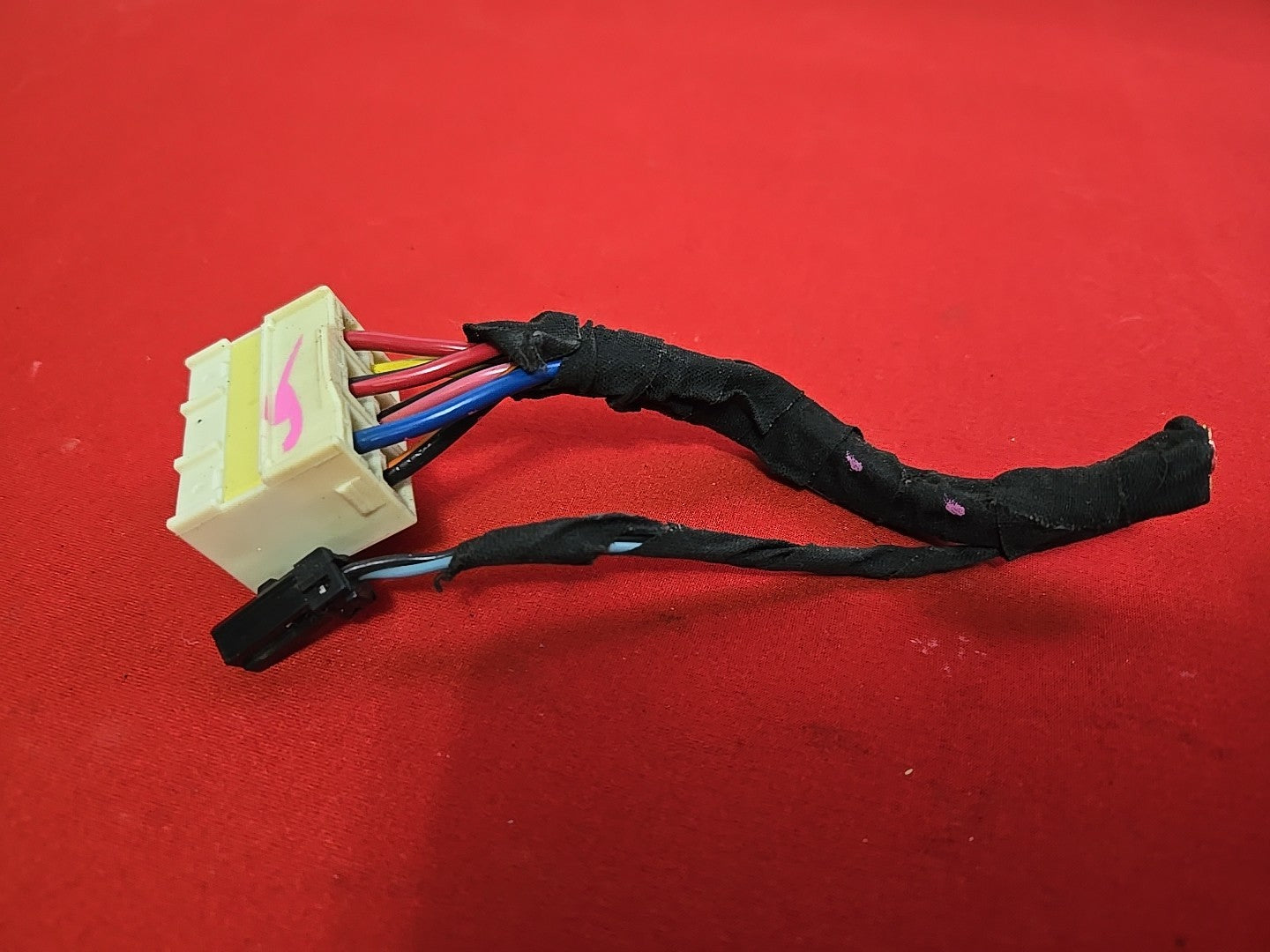 2001-2004 Jeep Grand Cherokee Ignition Lock Cylinder - PIGTAIL WIRES ONLY