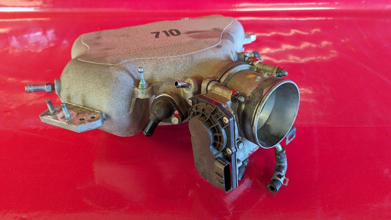 13-16 Hyundai Genesis Coupe 3.8L V6 Surge Air Intake Manifold UPPER Plenum Surge