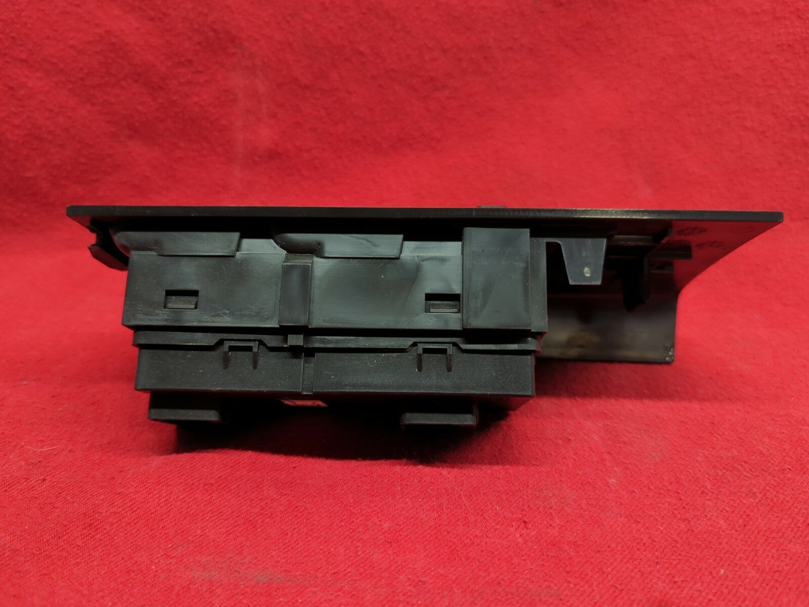 2008 2009 2010 2011 Ford Focus LEFT DRIVER FRONT Master Window Switch Bezel