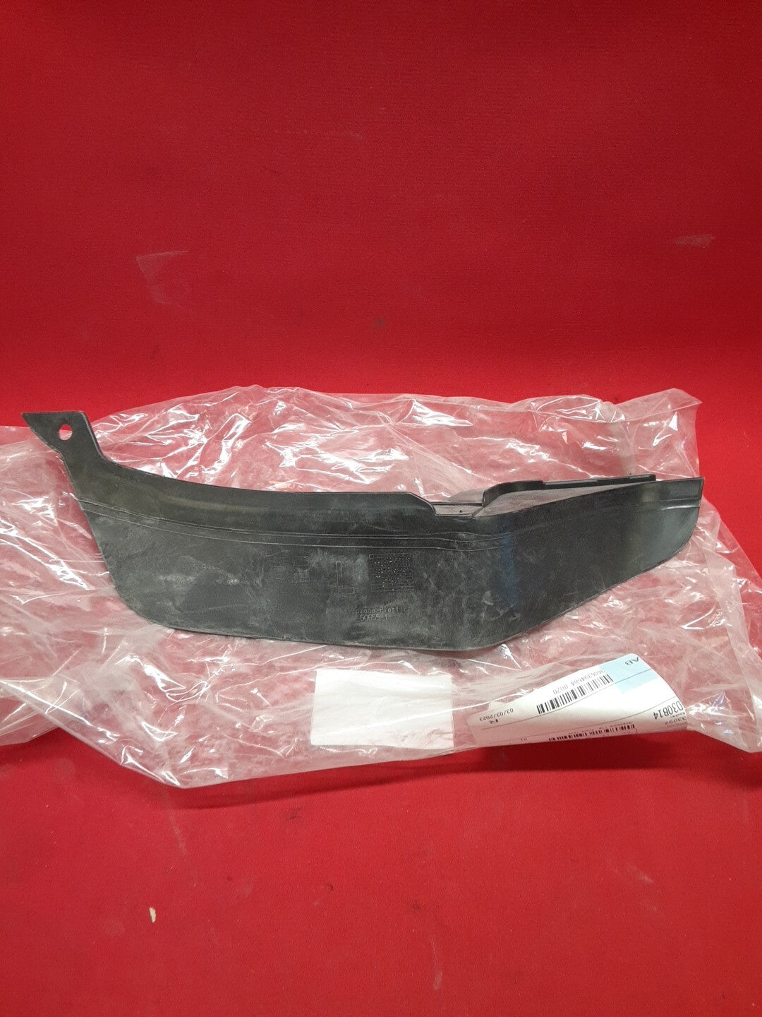 2011-2017 Mini Countryman Paceman Front Left Pressure Lip 51-11-9-802-643