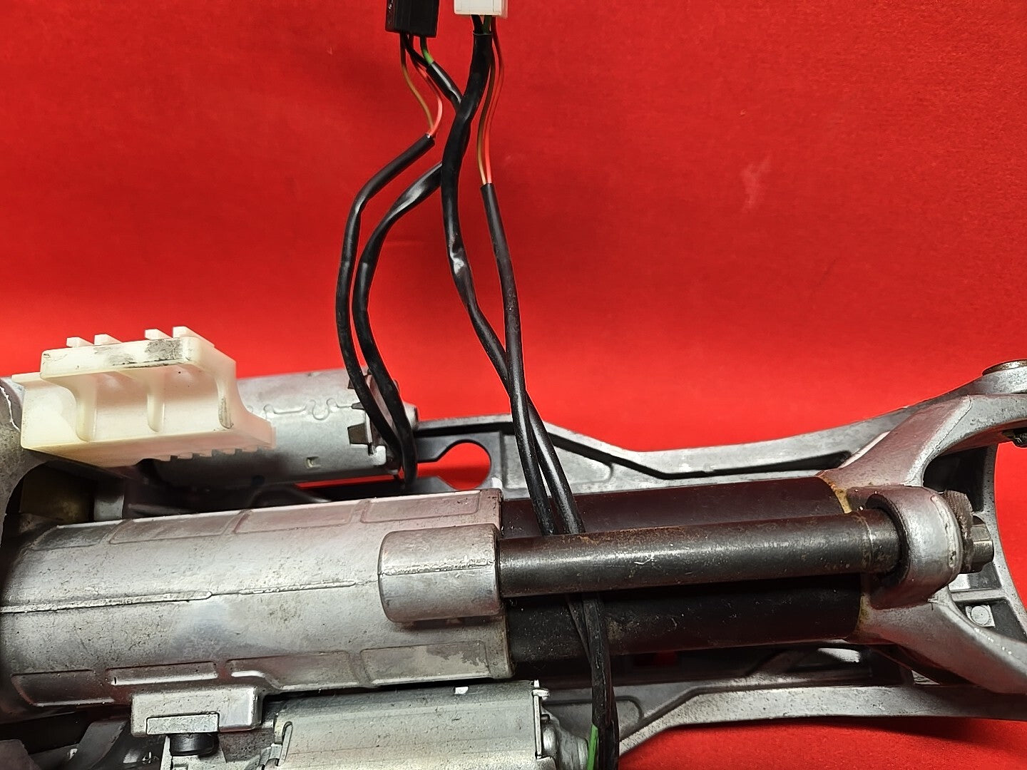 2007 - 2009 R320 / 2008 - 2012 R350 Mercedes Benz OEM Steering Column *TESTED*