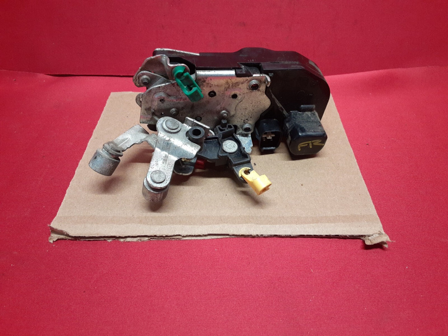 2006 - 2010 Jeep Commander FRONT RIGHT PASSENGER Door Latch Lock Actuator