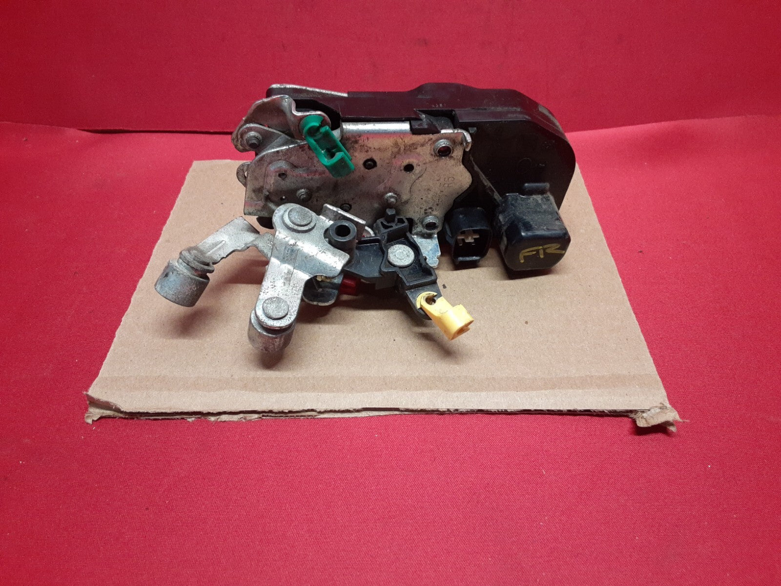 2006 - 2010 Jeep Commander FRONT RIGHT PASSENGER Door Latch Lock Actuator