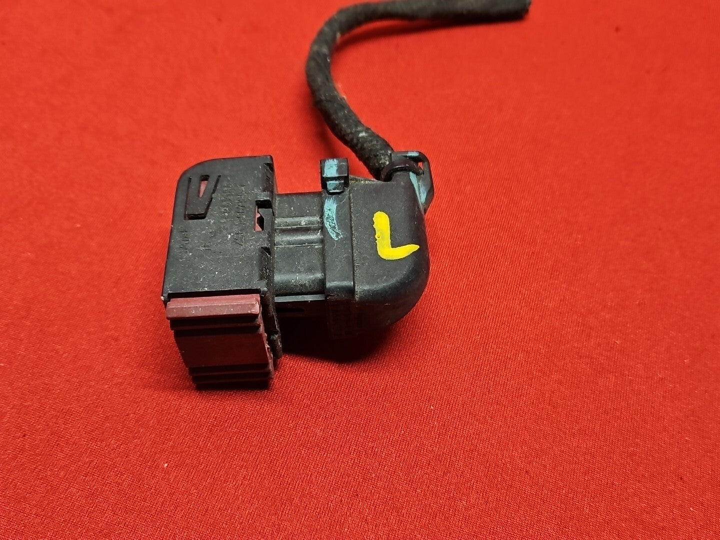 18-20 Buick Regal Sportback Tourx LEFT DRIVER Headlight - Halogen - PIGTAIL ONLY