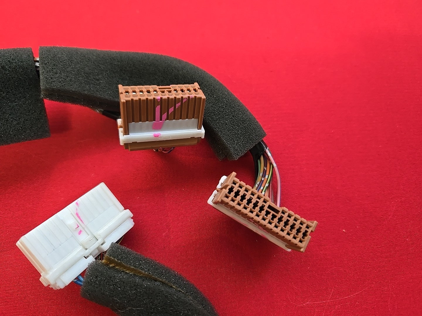 2001 Nissan Maxima GLX GLE Auto Trans Speedometer Cluster - PIGTAIL WIRES ONLY