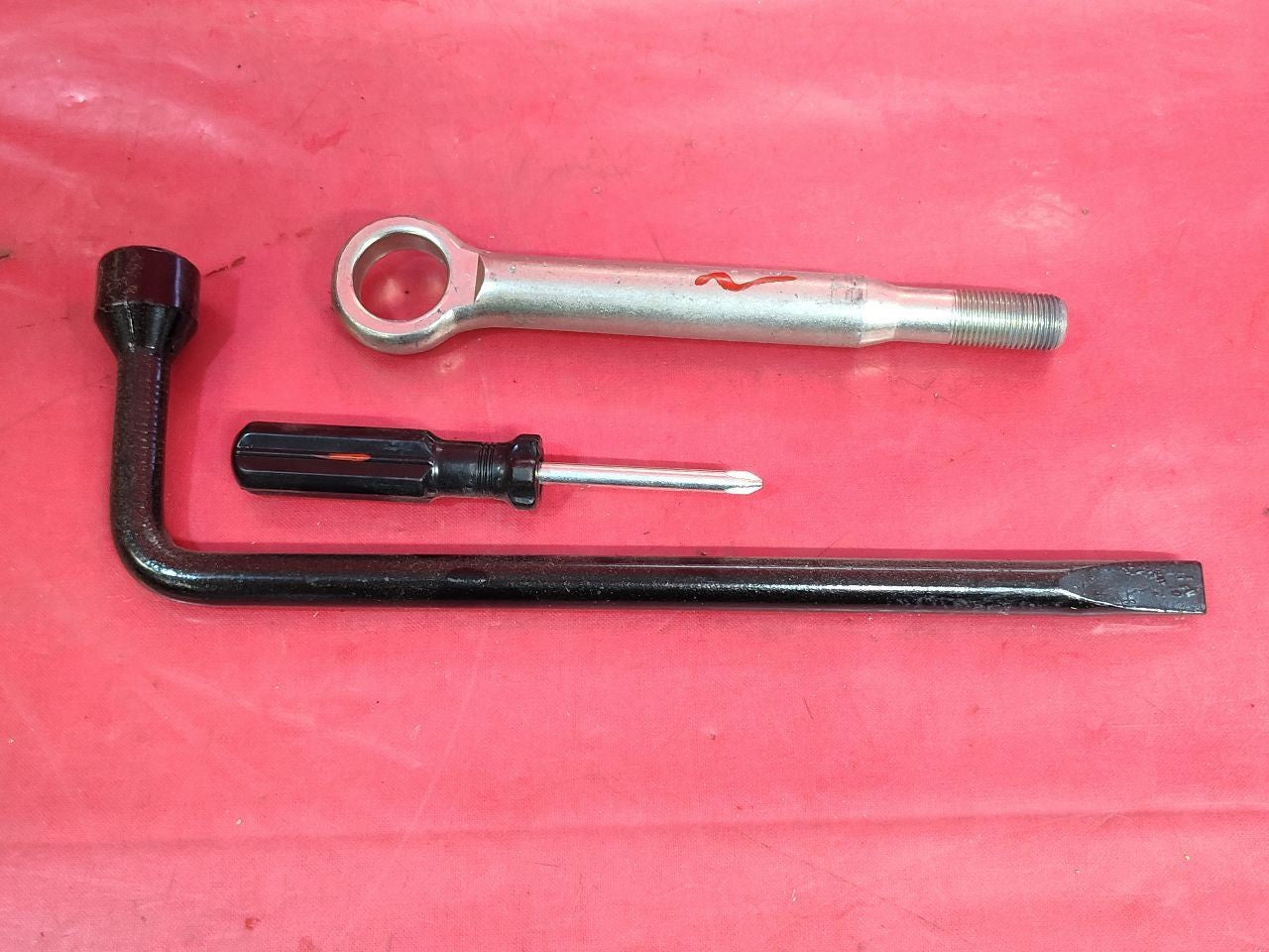2010-2014 Subaru Legacy / Outback Emergency Spare Tire Jack Foam Tool SET