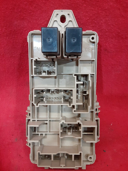 2000 - 2004 Subaru Legacy 2.5L Interior Junction Fuse Box JB200400
