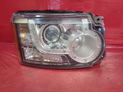 2011-2013 Land Rover LR3 Right Passenger HALOGEN Headlight Lamp w/ SIGNATURE