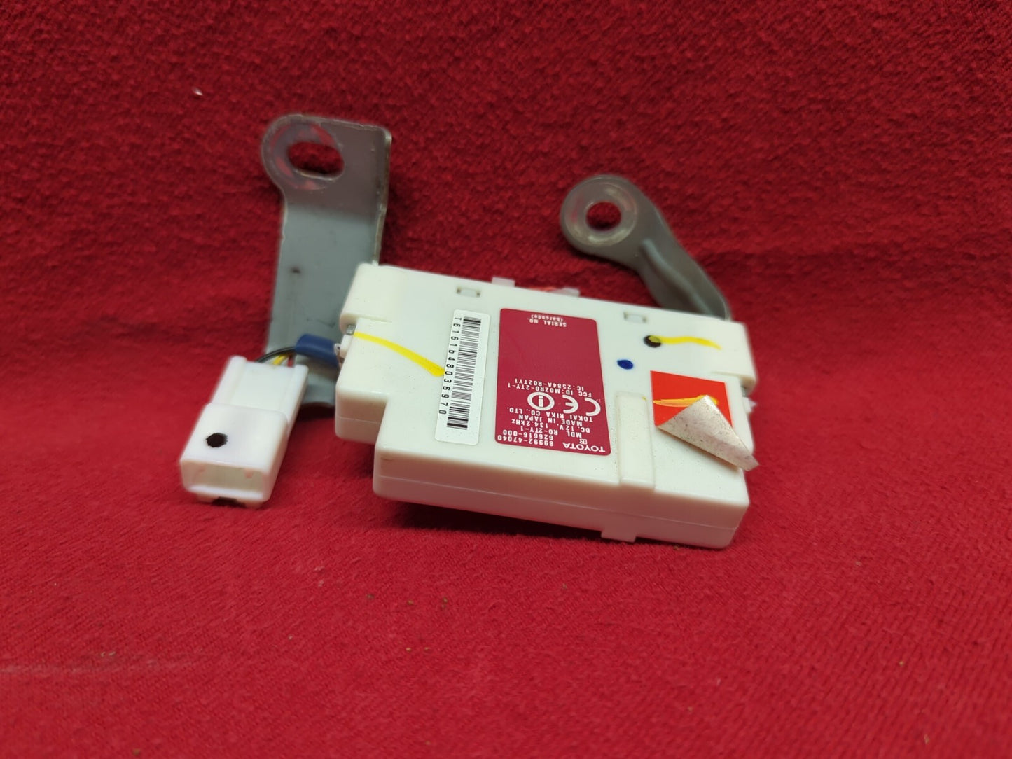 2004 - 2009 Toyota Prius Hybrid Indoor Oscillator Control Module 89992-47040