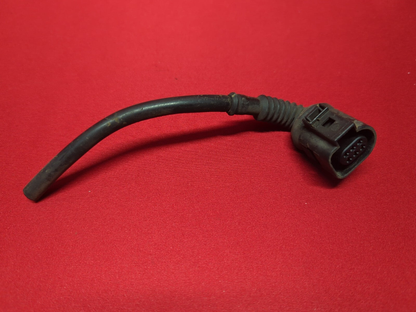 2000 - 2005 VW Volkswagen Passat 1.8L L4 Gasoline Throttle Body  PIGTAIL WIRE