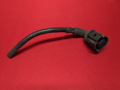 2000 - 2005 VW Volkswagen Passat 1.8L L4 Gasoline Throttle Body  PIGTAIL WIRE