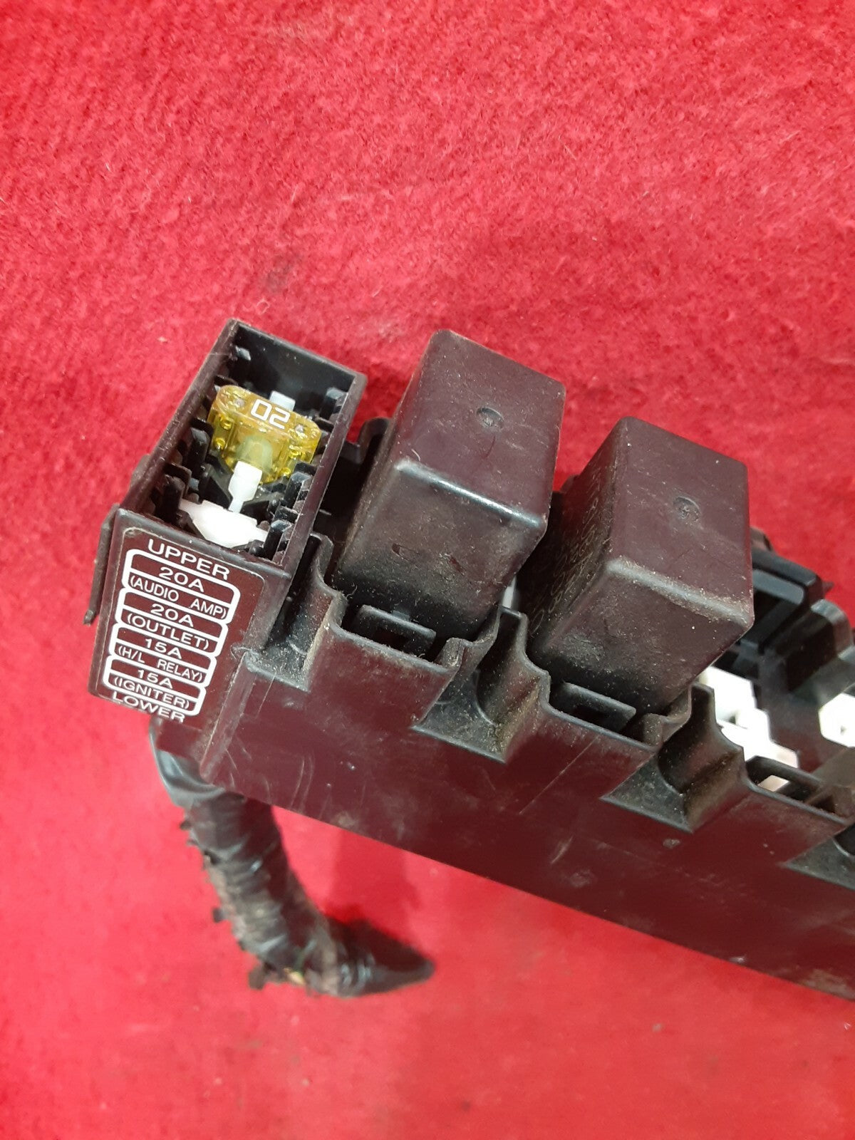 2000 - 2004 Subaru Legacy 2.5L Interior Relay Junction Box JB200400