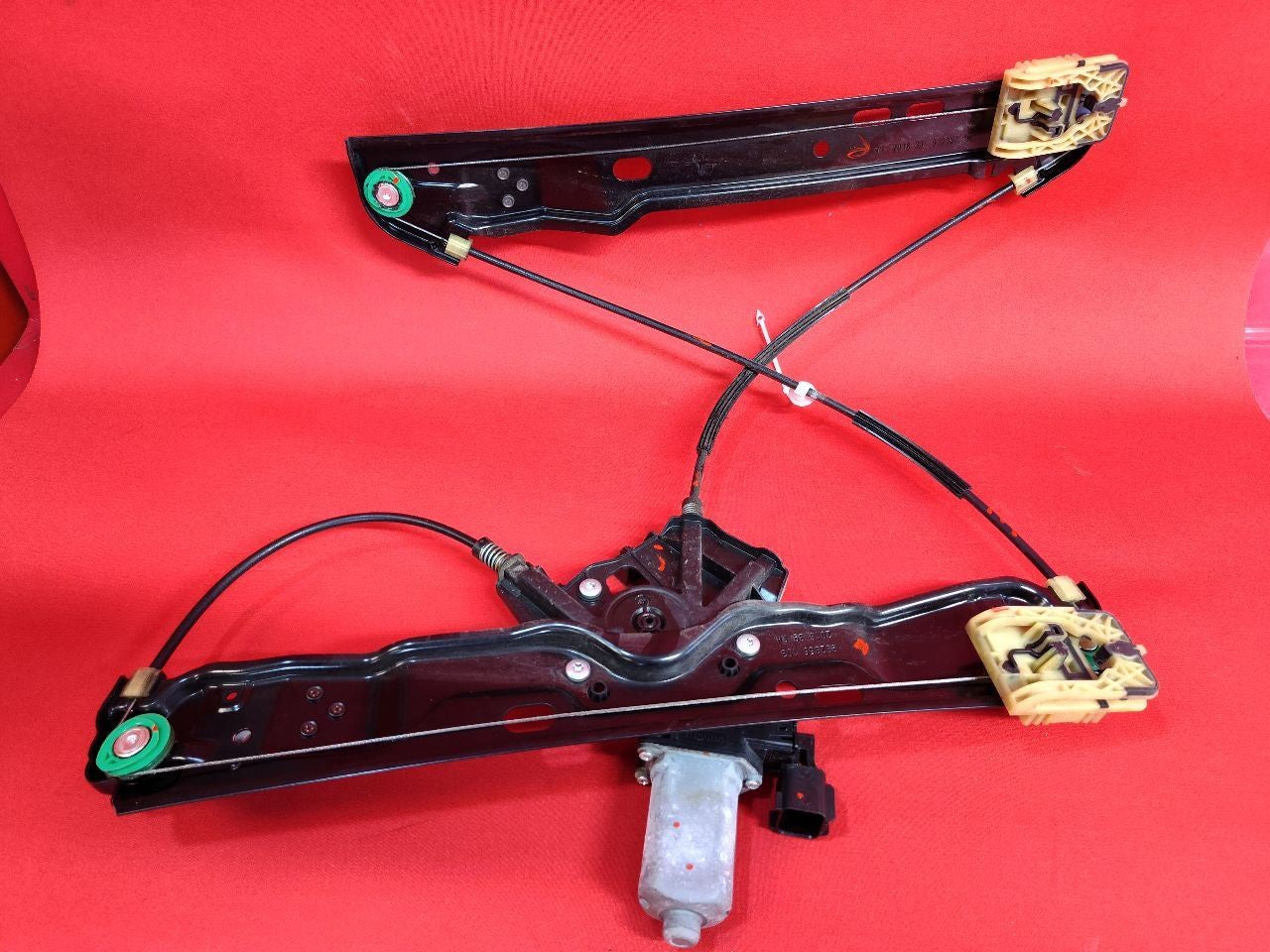 12-19 Range Rover Evoque FRONT RIGHT PASSENGER Window Regulator & Motor
