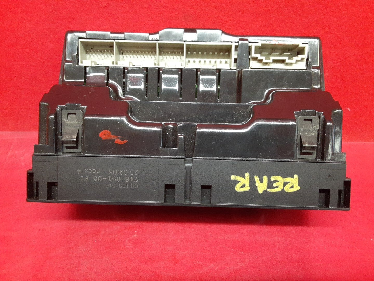 2007 - 2009 Audi Q7 REAR HVAC Climate Control Display Unit w/ HEATED Seats