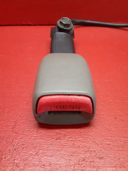 2000 - 2003 Nissan Sentra FRONT LEFT DRIVER SIDE Seat Belt Buckle End