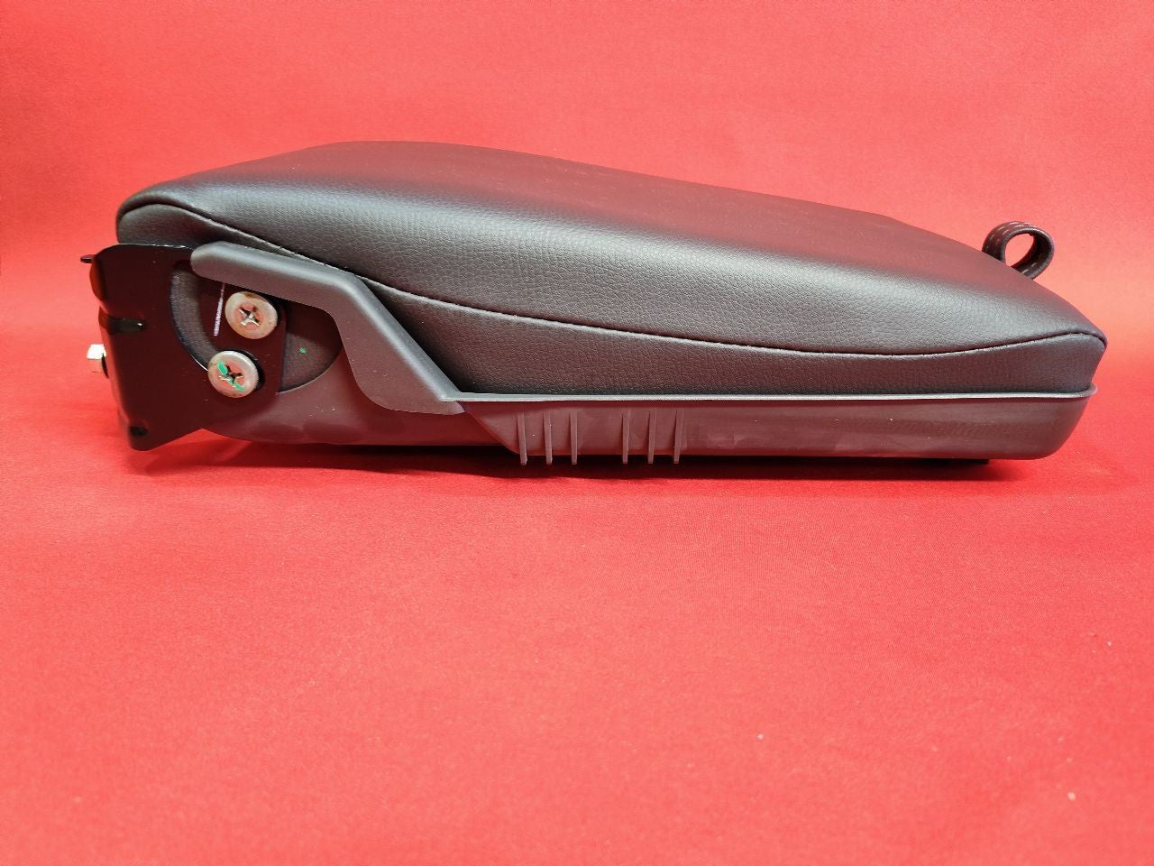 2006-2014 Subaru Tribeca REAR Seat Folding Arm Rest Lid Hidden Cup Holder Black