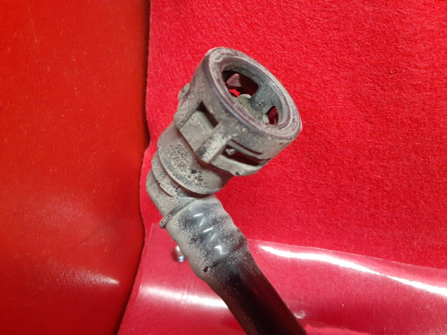 18-20 Buick Regal Sportback TourX Rear Fuel Tank Filler Pipe Neck Hose 84689977