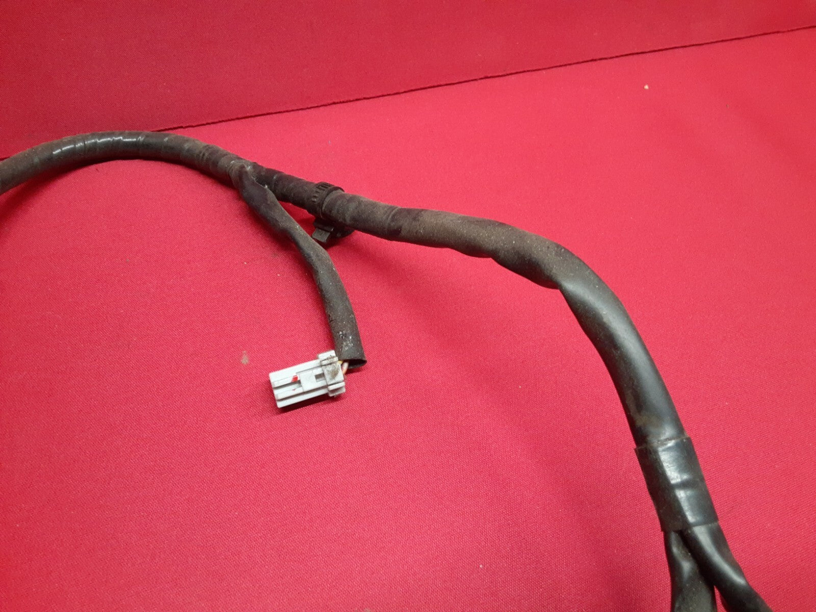 2007 - 2009 Mazda CX-7 LEFT DRIVER Power Seat Outer Wiring Harness 	EG23-88-1H9