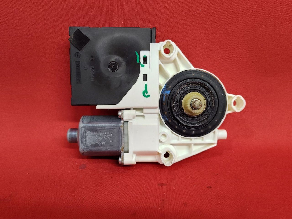 2007-2016 VW Volkswagen Jetta FRONT LEFT DRIVER Door Power Window Motor