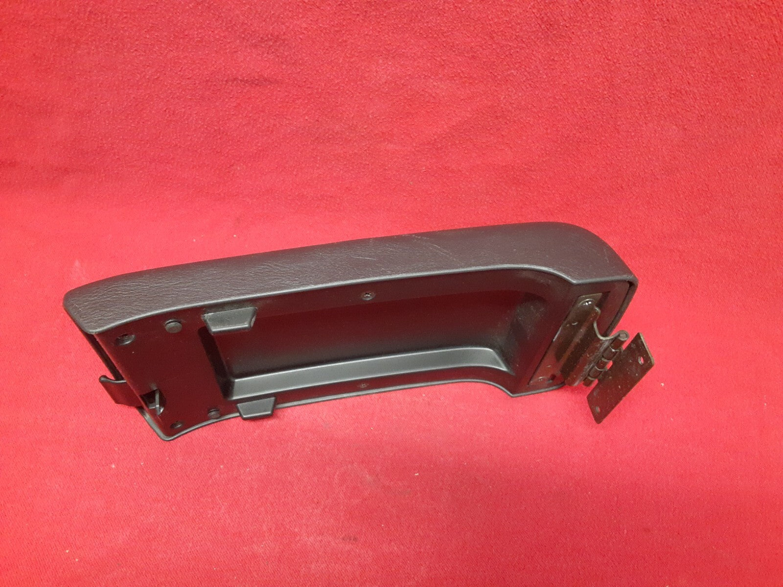 2002 - 2006 Subaru Legacy Outback Baja MANUAL TRANS Black Console Armrest Lid