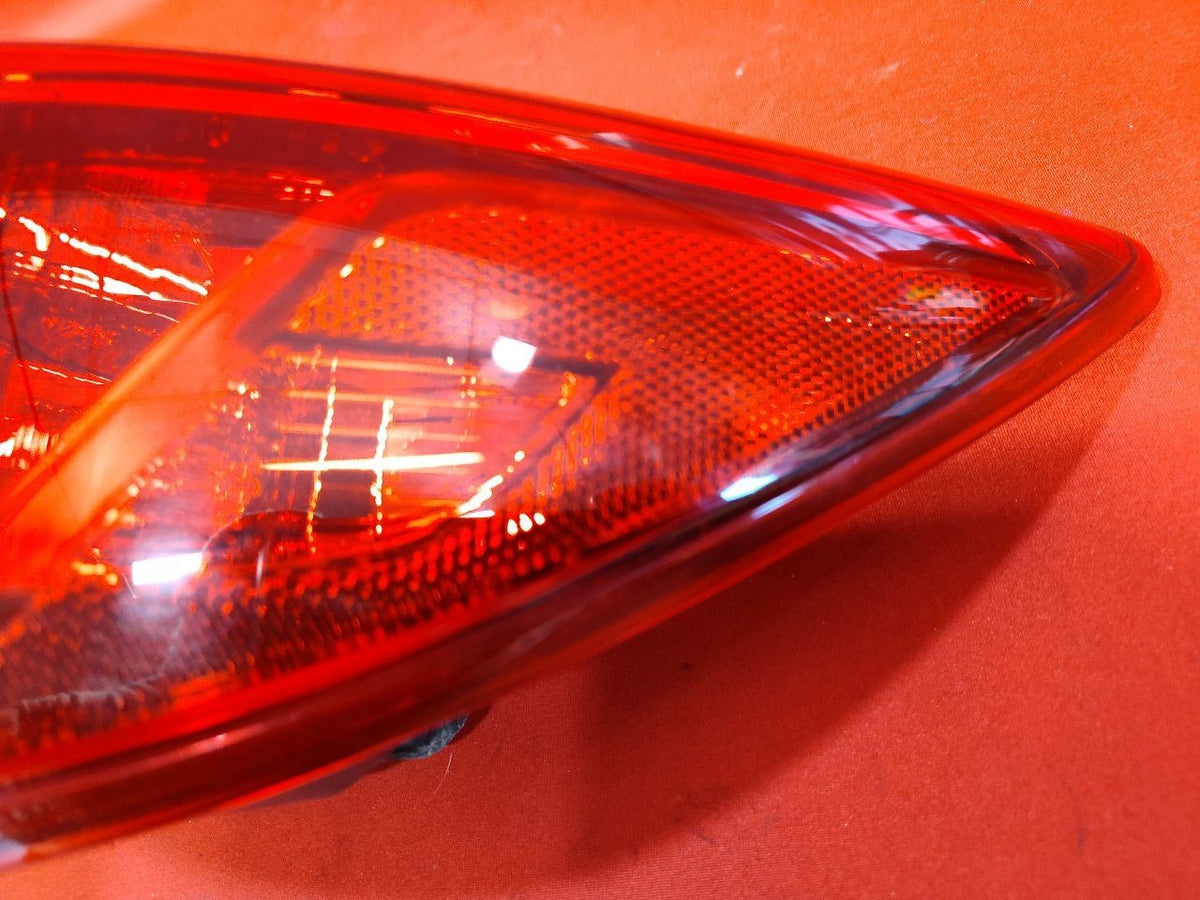 2014-2018 Mazda3 HATCHBACK Right Passenger Outer Tail Light JAPAN + HALOGEN