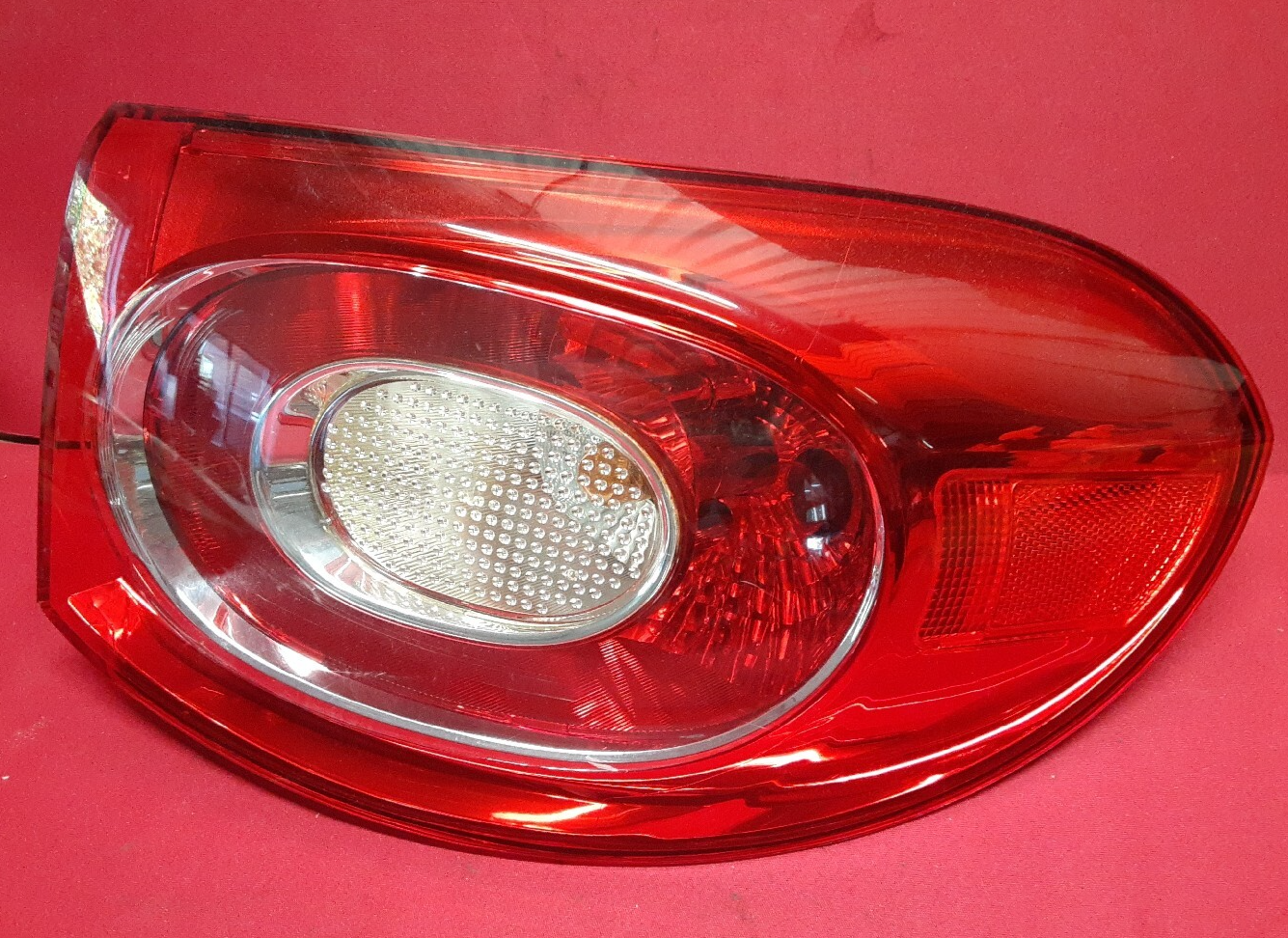 2009 - 2011 VW Volkswagen Tiguan RIGHT PASSENGER Quarter Mounted Tail Light Lamp