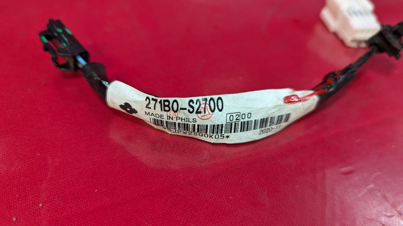 2022-2024 Mitsubishi Outlander Rear 2nd Row Seat Belt Buckle Wiring Harness