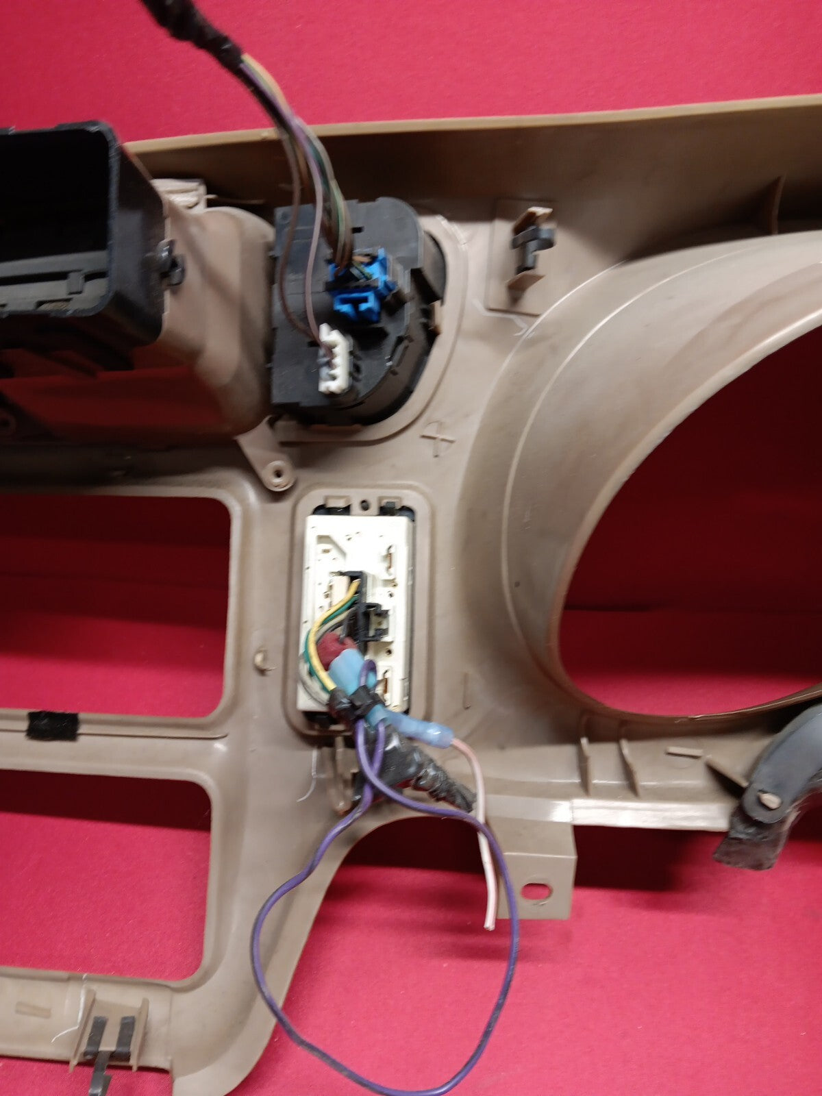 1998 - 2004 Blazer Jimmy Sonoma S-10 - Cluster Dash Bezel W/ Vents and Switches
