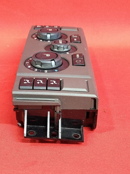 2005-2007 Land Rover LR3 HVAC Climate Control w/ Heated Seats, Rear AC, Auto