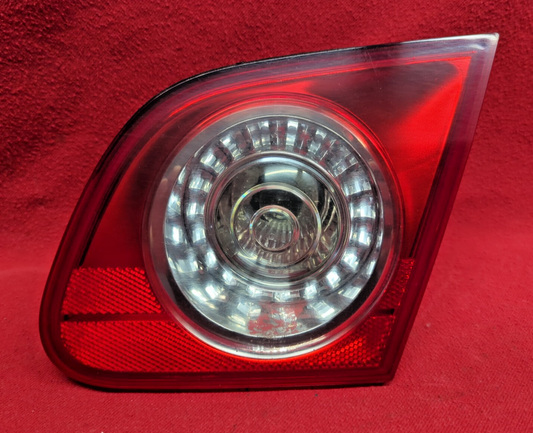2006 2007 2008 2009 2010 Volkswagen VW Passat RIGHT INNER TRUNK Tail Light Lamp