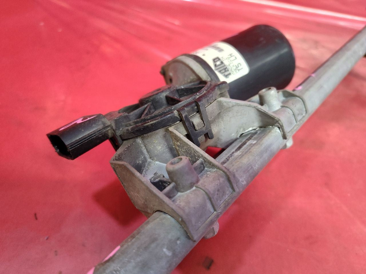 2005-2016 Land Rover LR3 LR4 / 06-13 Sport Wiper Motor w/ Transmission Linkage