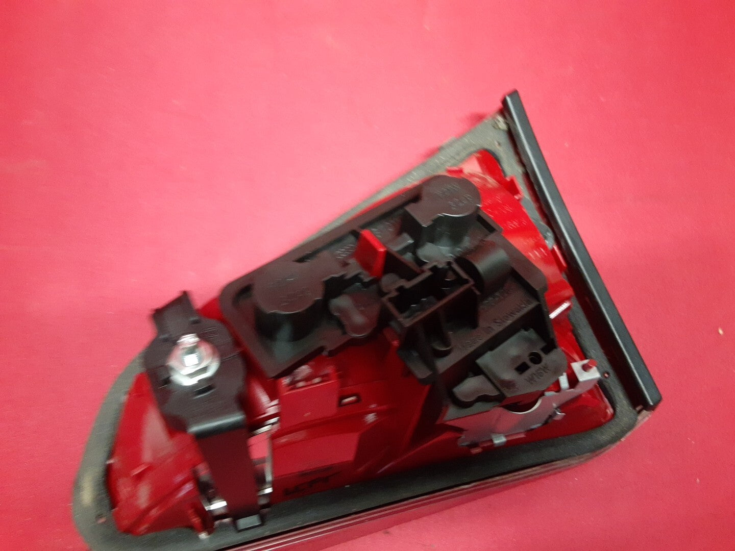 2009 - 2012 Audi A4 10-12 S4 LEFT DRIVER INNER Tail Light Lamp HALOGEN
