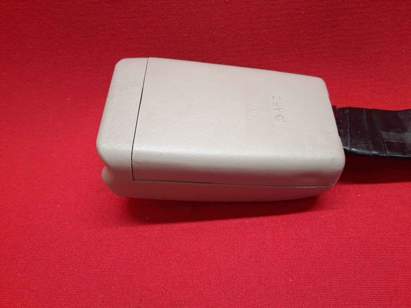 2007 2008 2009 Mazda CX-7 FRONT RIGHT PASSENGER Seat Belt Buckle EGY1-57-620A-34