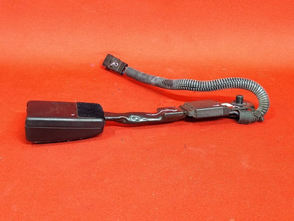 2012-2014 Ford Focus FRONT RIGHT PASSENGER Seat Belt Buckle Tongue Black