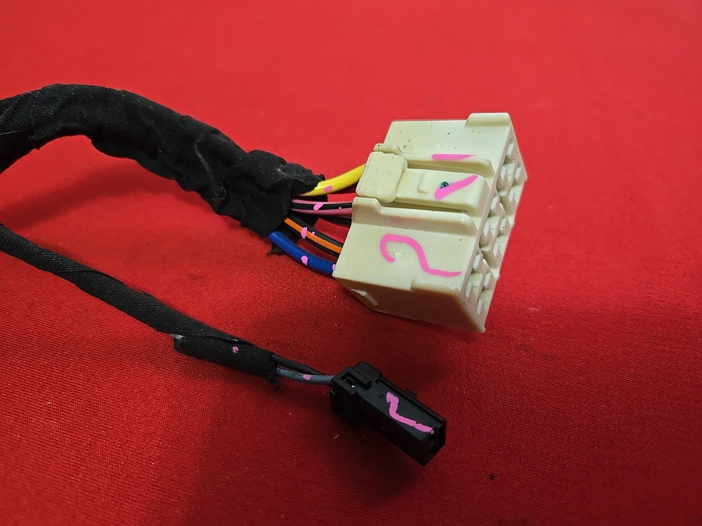 2001-2004 Jeep Grand Cherokee Ignition Lock Cylinder - PIGTAIL WIRES ONLY