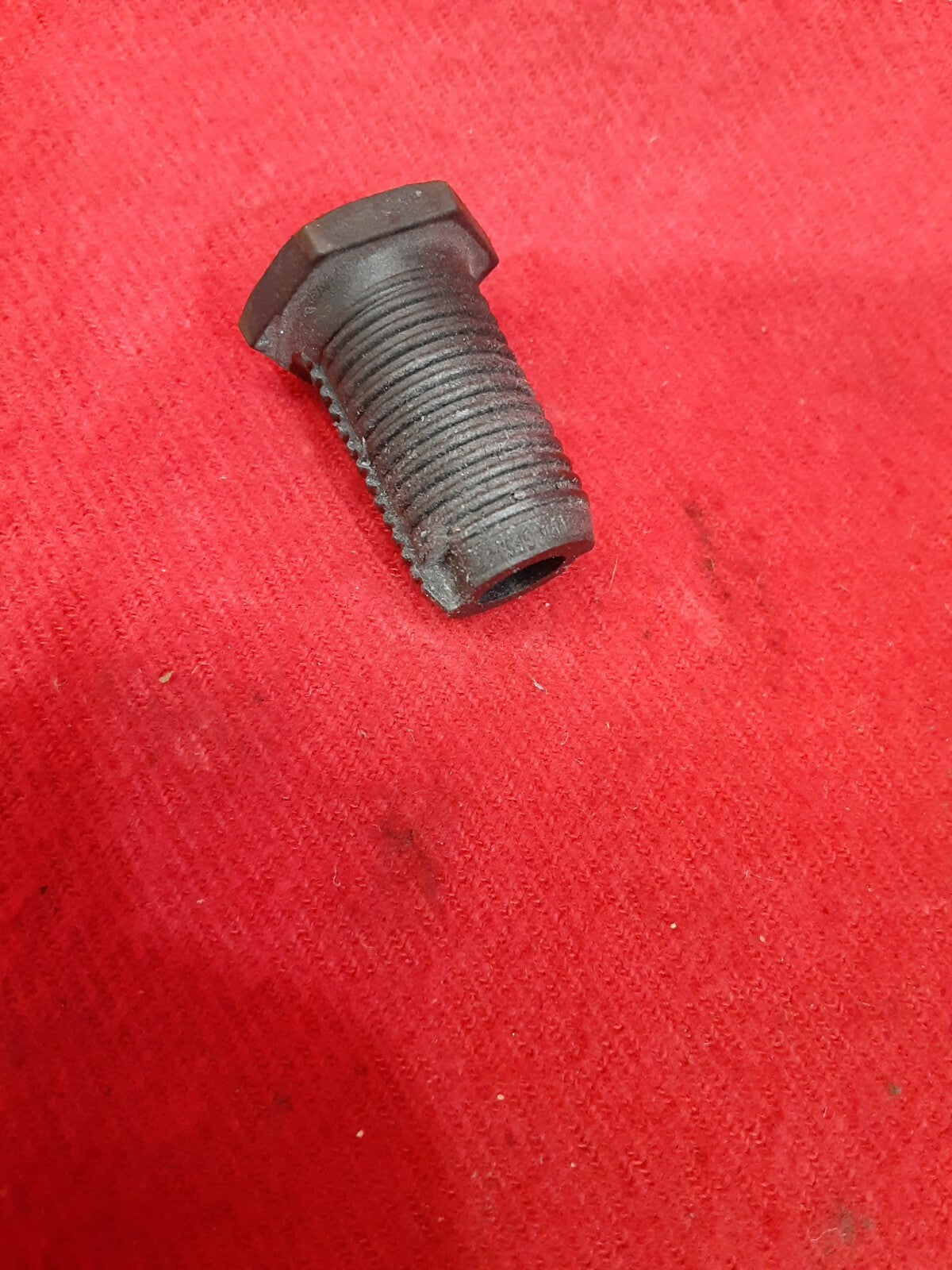 Land Rover / Jaguar Right Passenger Headlight Mounting Tab Screw Stabilizer